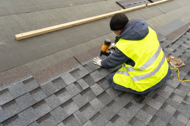 Best Roofing Contractors for Homes  in Hortonville, WI